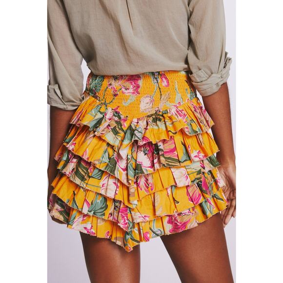New Anthropologie LOVE THE LABEL Tiered Floral Mini Skirt $110  MEDIUM Yellow - Picture 4 of 4